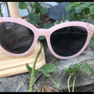 Foster Grant Pink Bailey Sunglasses